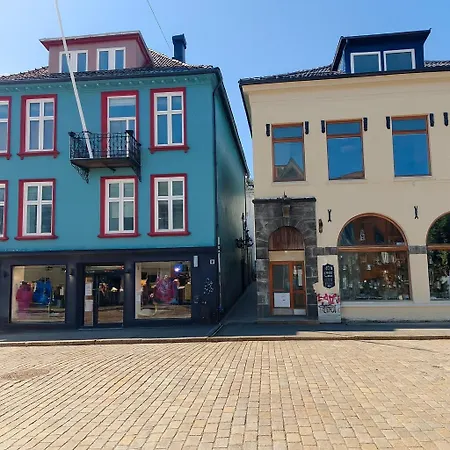 Delightful Bryggen - Norwegians Minimum Age 25 Bergen