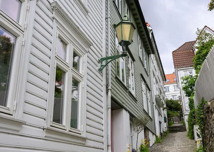 Delightful Bryggen - Norwegians Minimum Age 25 Apartman